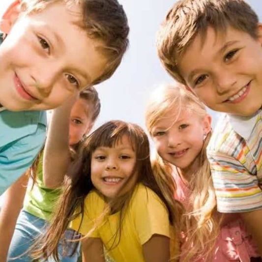 Tendências de Moda Infanto-Juvenil para 2025: O Que Esperar do Guarda-Roupa dos Pequenos