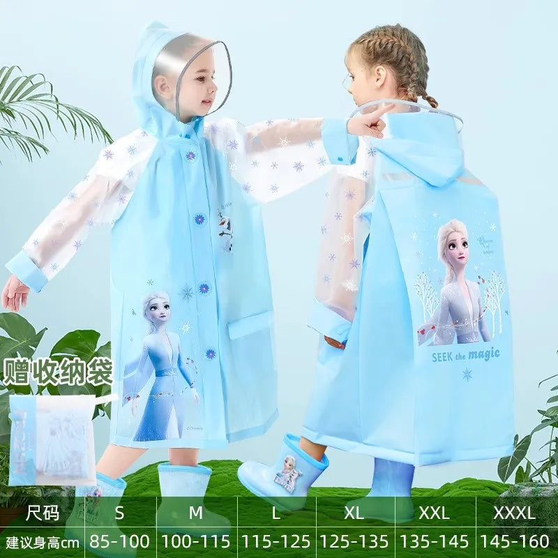 Capa de Chuva Infantil Disney – Modelos Elsa e Homem-Aranha | Impermeável com Espaço para Mochila | Unissex