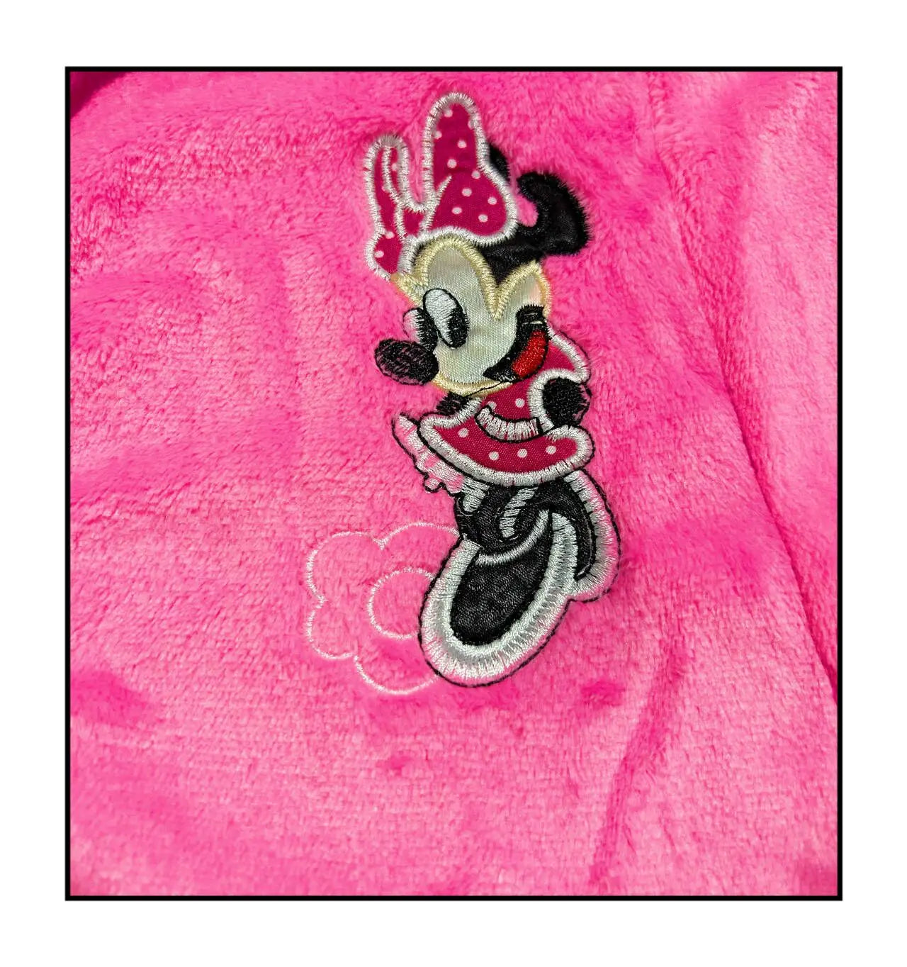 Roupão Infantil de Inverno Minnie – Pijama Quentinho em Flanela | Para Meninas de 4 a 6 Anos